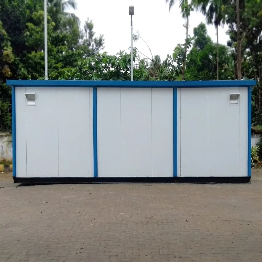 Rear elevation of the PUF panel cabin with louvre ventilation vents